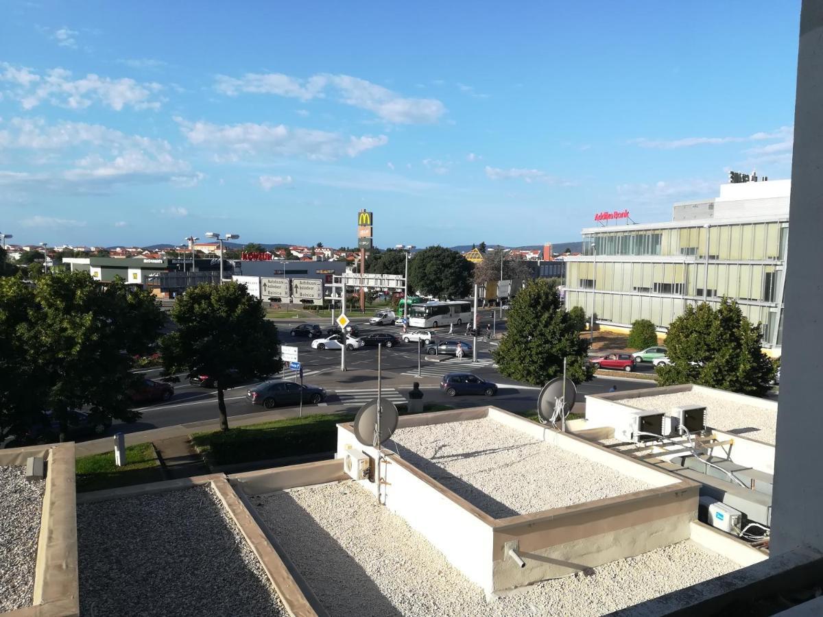 Ryanair'S Urban Flat In Zadar-Kolovare Beach Buitenkant foto